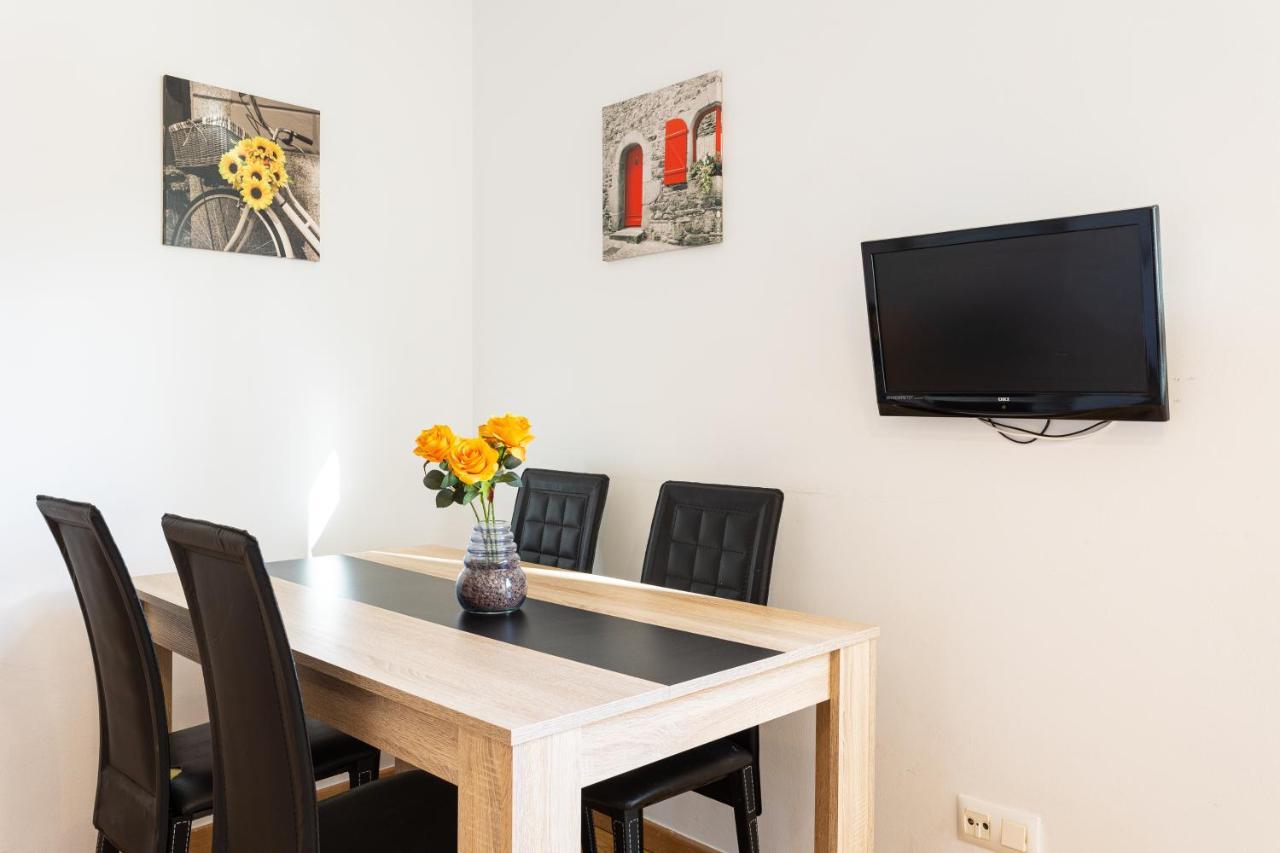 Holidays2Malaga Cruz Verde City Center With Aircon & Wifi Dış mekan fotoğraf