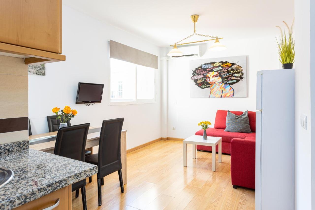 Holidays2Malaga Cruz Verde City Center With Aircon & Wifi Dış mekan fotoğraf