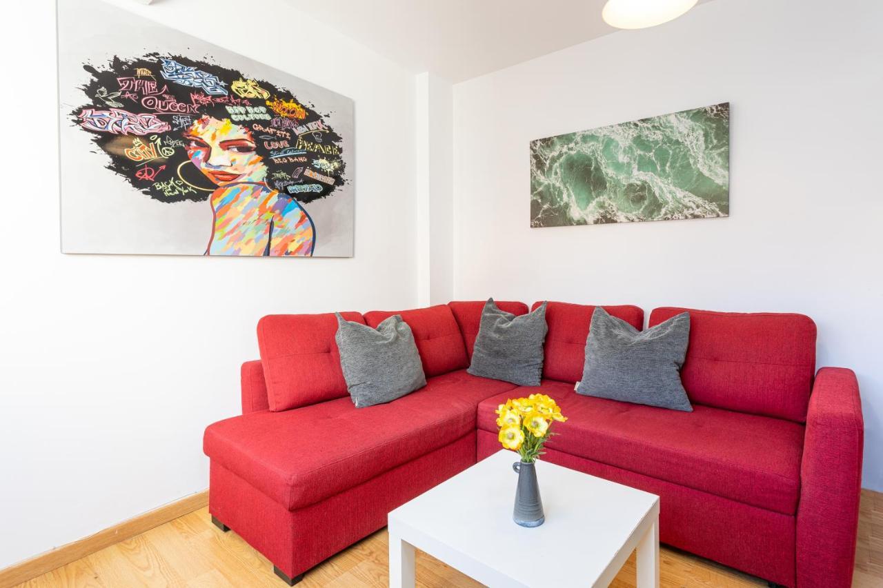 Holidays2Malaga Cruz Verde City Center With Aircon & Wifi Dış mekan fotoğraf